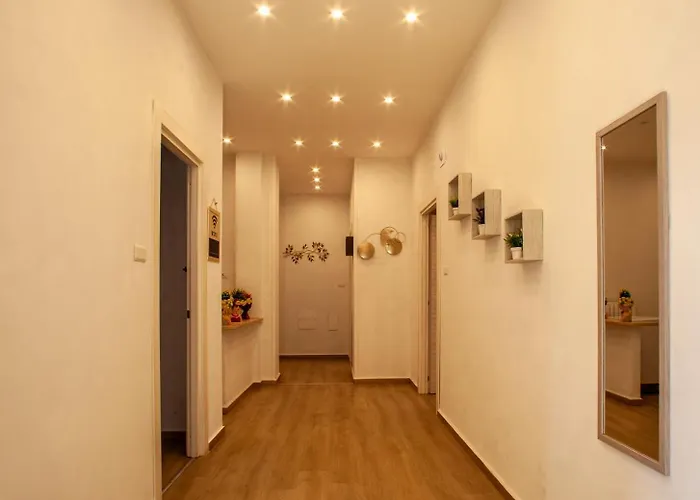 Easy Boarding ゲストハウス 3*